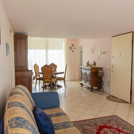 Apartment La Bomboniera Di Anna Erba
